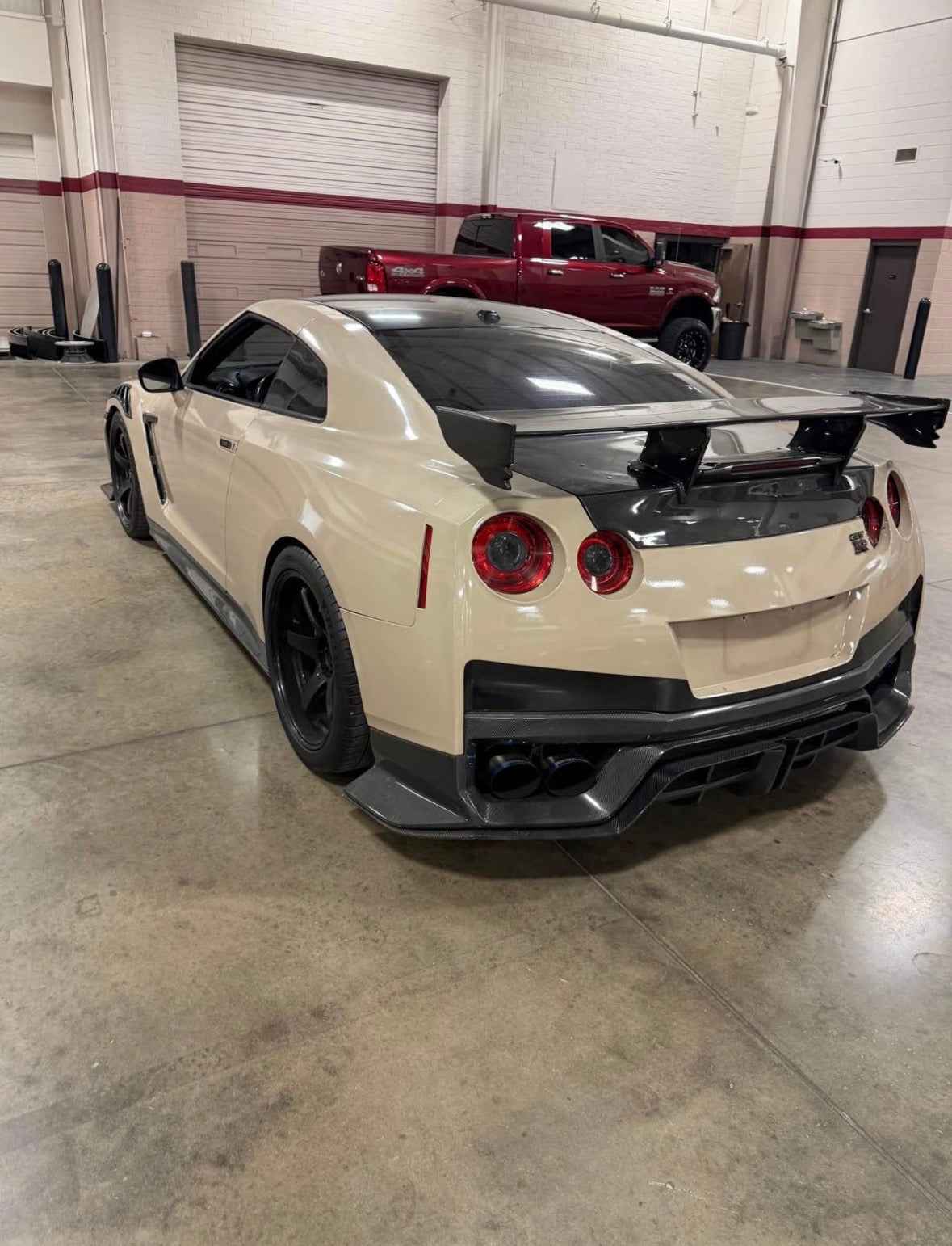 2017 Nissan GT-R · Premium Coupe 2D